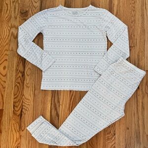 32 degree by Uniqlo White Snowflake Pattern Girls Pajamas Sz 12-14